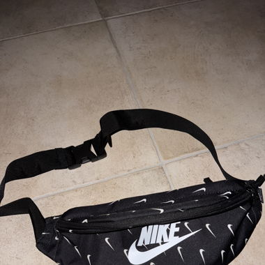 Nike Heritage Hip Pack