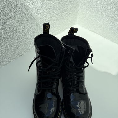 Dr. Martens 
