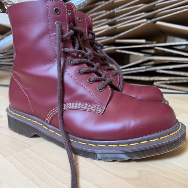 Dr. Martens Schnürstiefel
