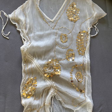 Top vintage ricamato