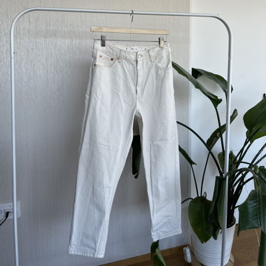 Beige Mom-Jeans