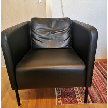 Schwarzer Kunstleder Sessel