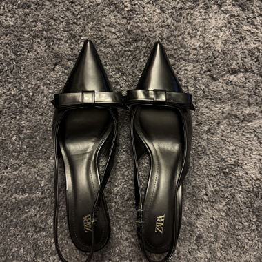 Pumps from Zara