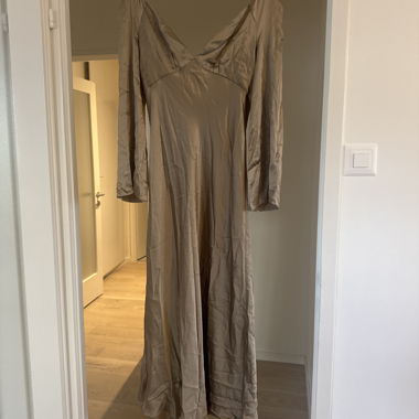 Vestito di seta di Silk Maison