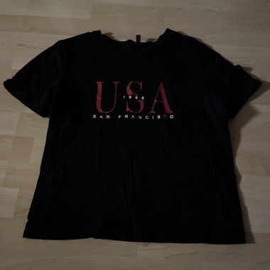 T-Shirt mir Schriftzug 