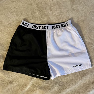 Costume da bagno nero e bianco edizione limitata