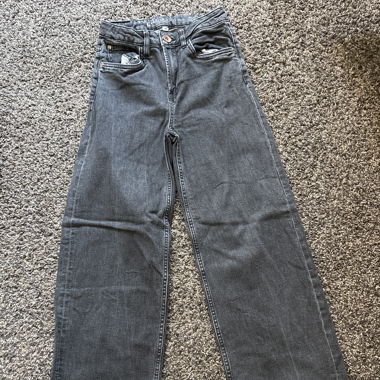 Black baggy jeans 