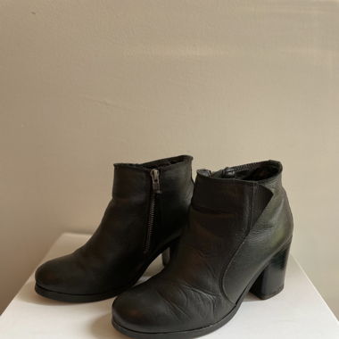 Levis Real Leather Ankle boots