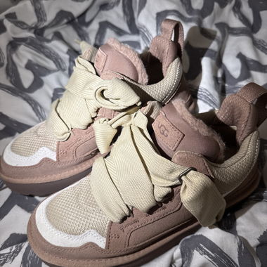 UGG-Sneaker beige und braun