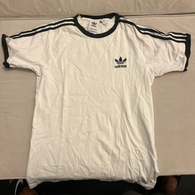 Adidas white Trefoil T-shirt size S