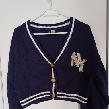 Dunkelblauer New York Cardigan