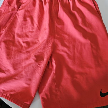 Short Nike rouge
