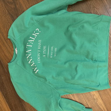 grüner Pullover 
