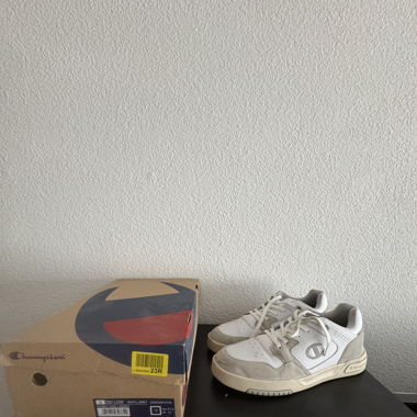 Champion Sneakers
