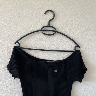 tommy jeans top