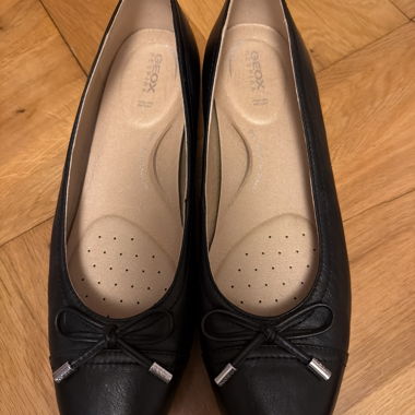 Ballerines noires GEOX