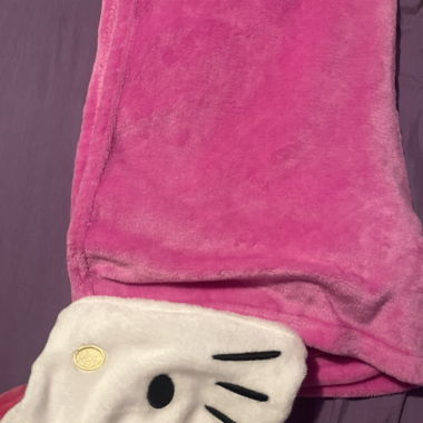 Couverture hello kitty avec chapeau 