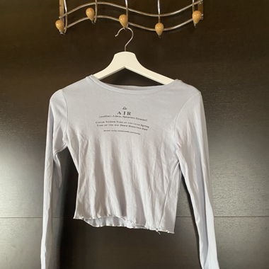 Sweatshirt