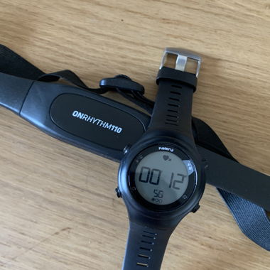 Montre avec ceinture cardiofréquencemètre