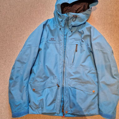 Ski jacket
