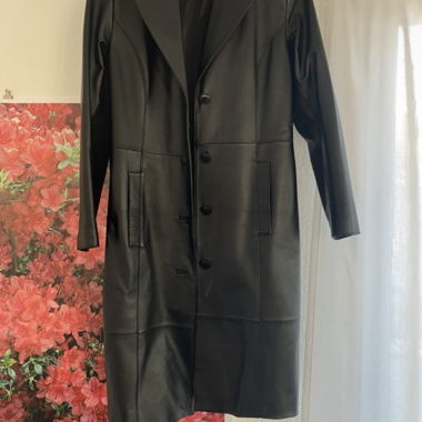 Manteau en cuir noir