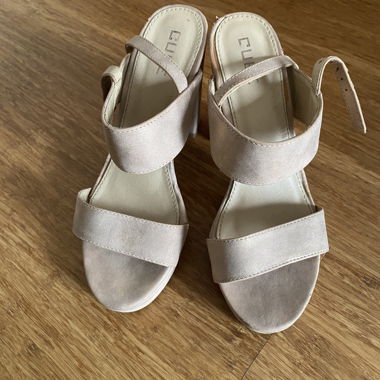 beige Heels