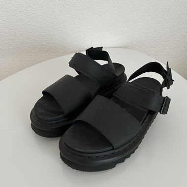 Sandali con piattaforma neri