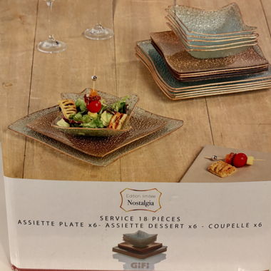 Service assiettes 18 pièces