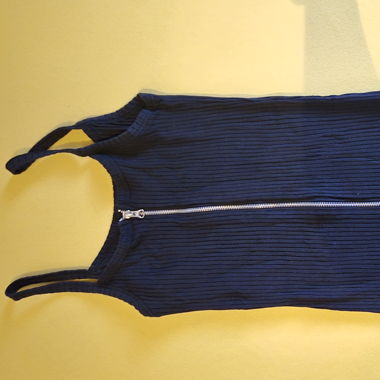 Cool dress with zipper