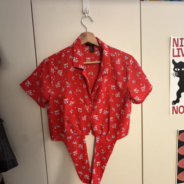 Wrap up, short sleeve, cropped button up