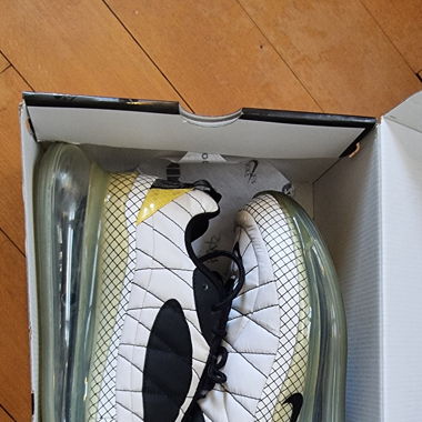 Nike MX-720-818 White/Black/Maize, Size 44