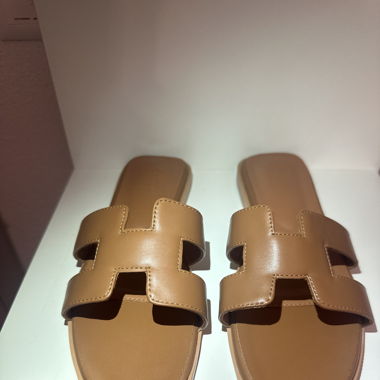 Hermès Style Slides