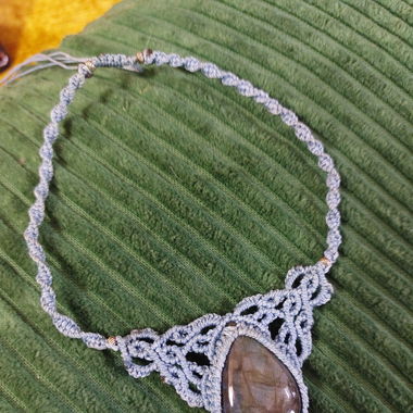 Blaue Macrame Halskette Labradorit Handgemacht