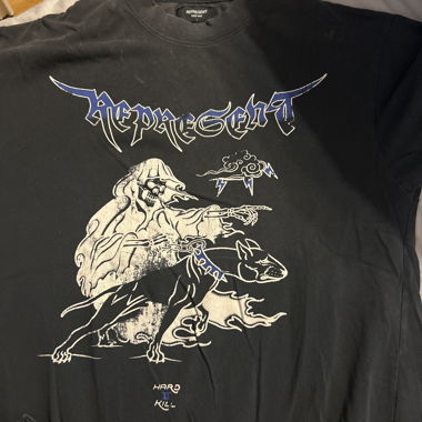 T-shirt Represent