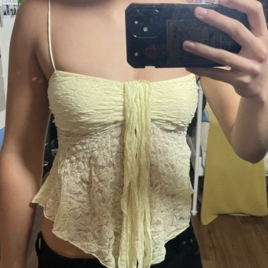 Top Bershka giallo burro