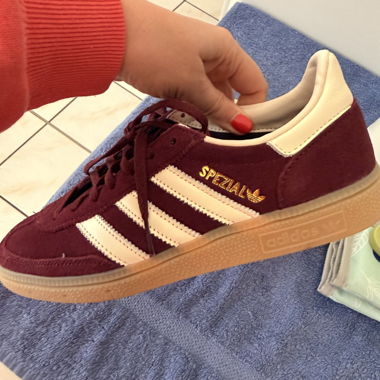 Baskets adidas Spezial bordeaux