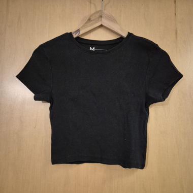 T-shirt corta nera