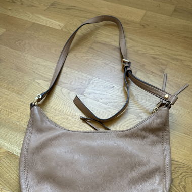 Handtasche