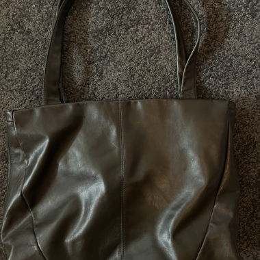 Schwarz/ Grüne Tasche 