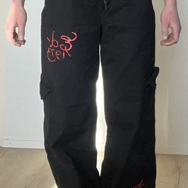 Pantalon cargo noir edhardy avec imprimé dragon