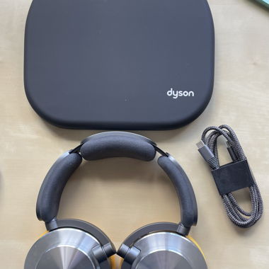Dyson Ontrac, Over-ear Kopfhörer mit Case