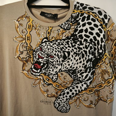 Luxuriöses T-Shirt von Avenue George V Paris