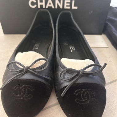 Ballerines Chanel noires