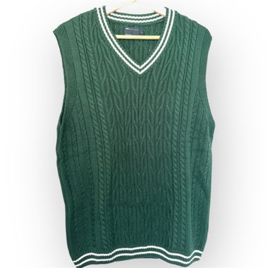 KNITTED V NECK TANK IN GREEN