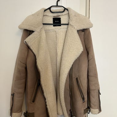 Cappotto Bershka beige