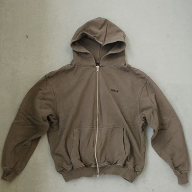 Favela zip hoodie size L