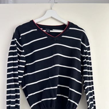 gant black white stripes sweater