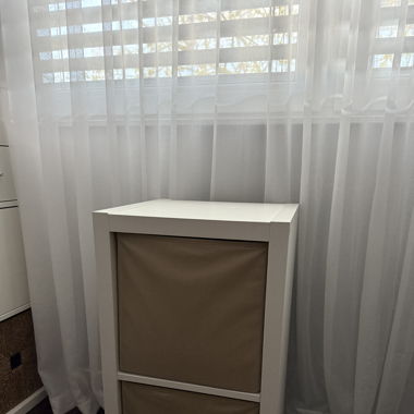 Étagère avec 2 cubes en tissus
