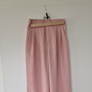 Bequeme luftige hose