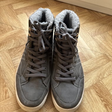 Grey Fleece-Lined High-Top Sneakers